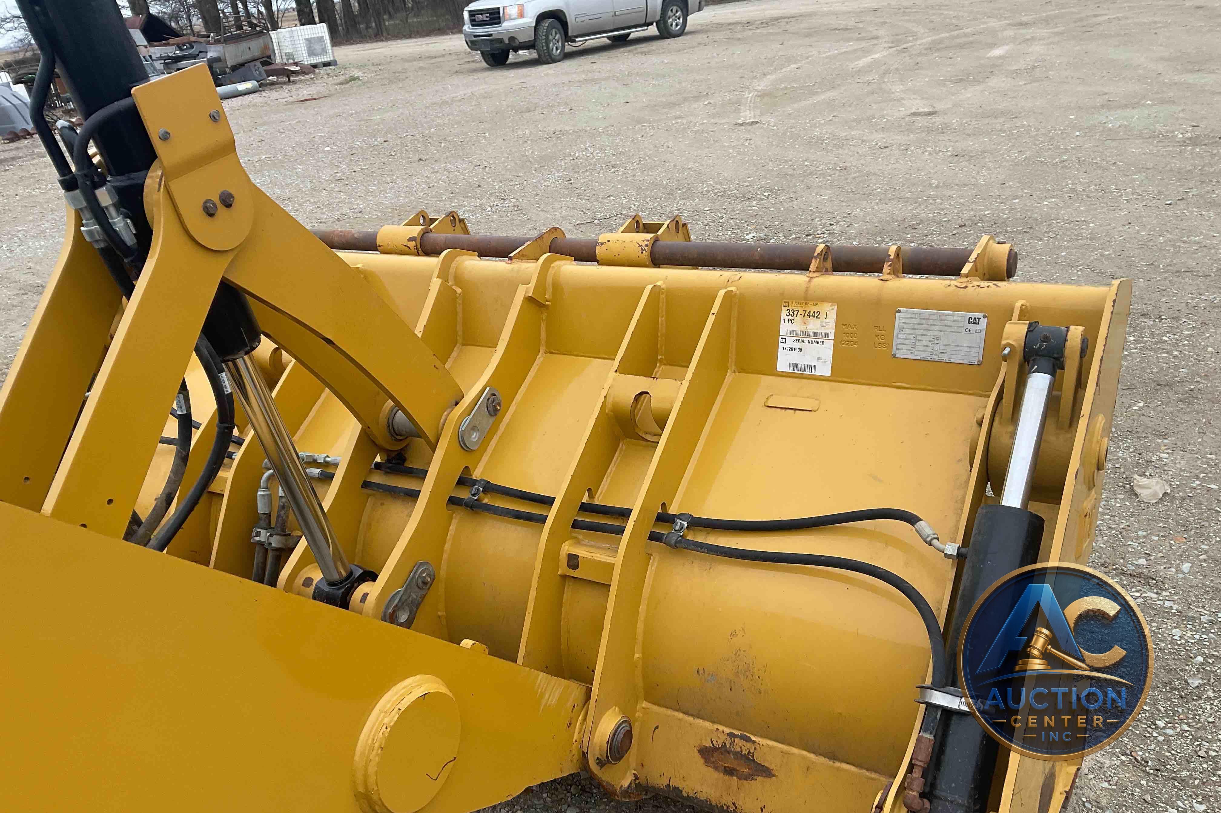 2018 Caterpillar 420F2