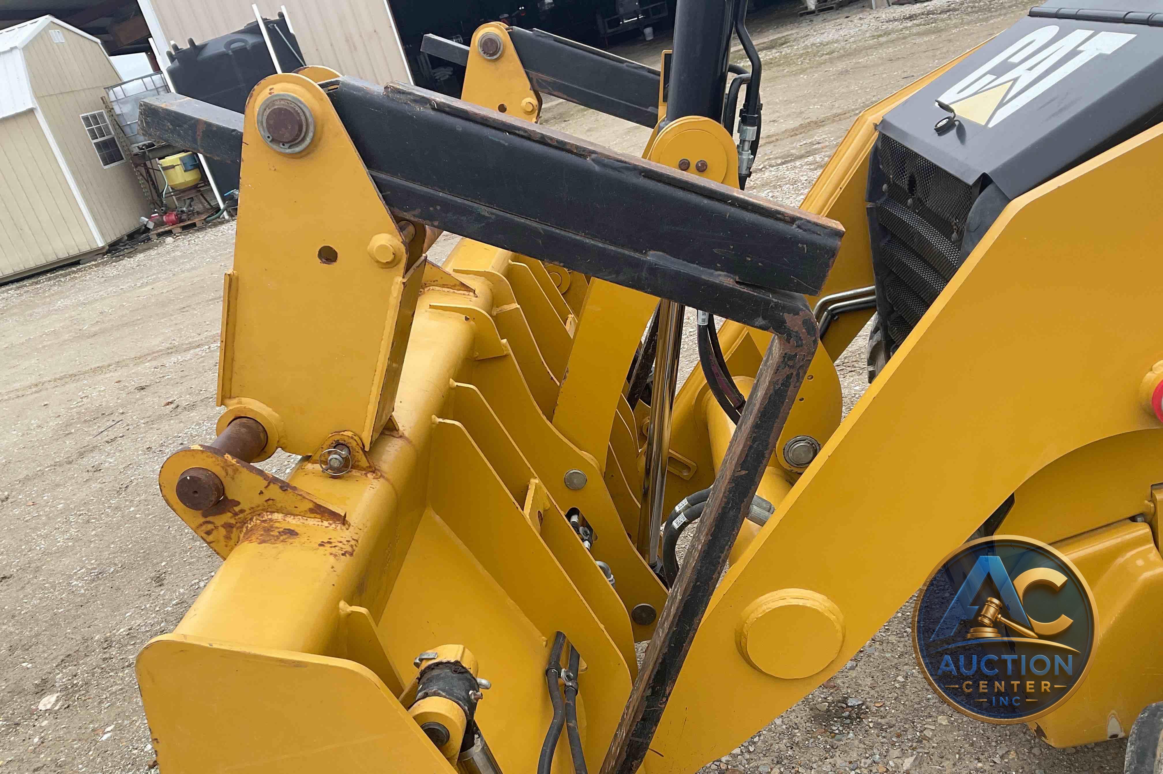 2018 Caterpillar 420F2