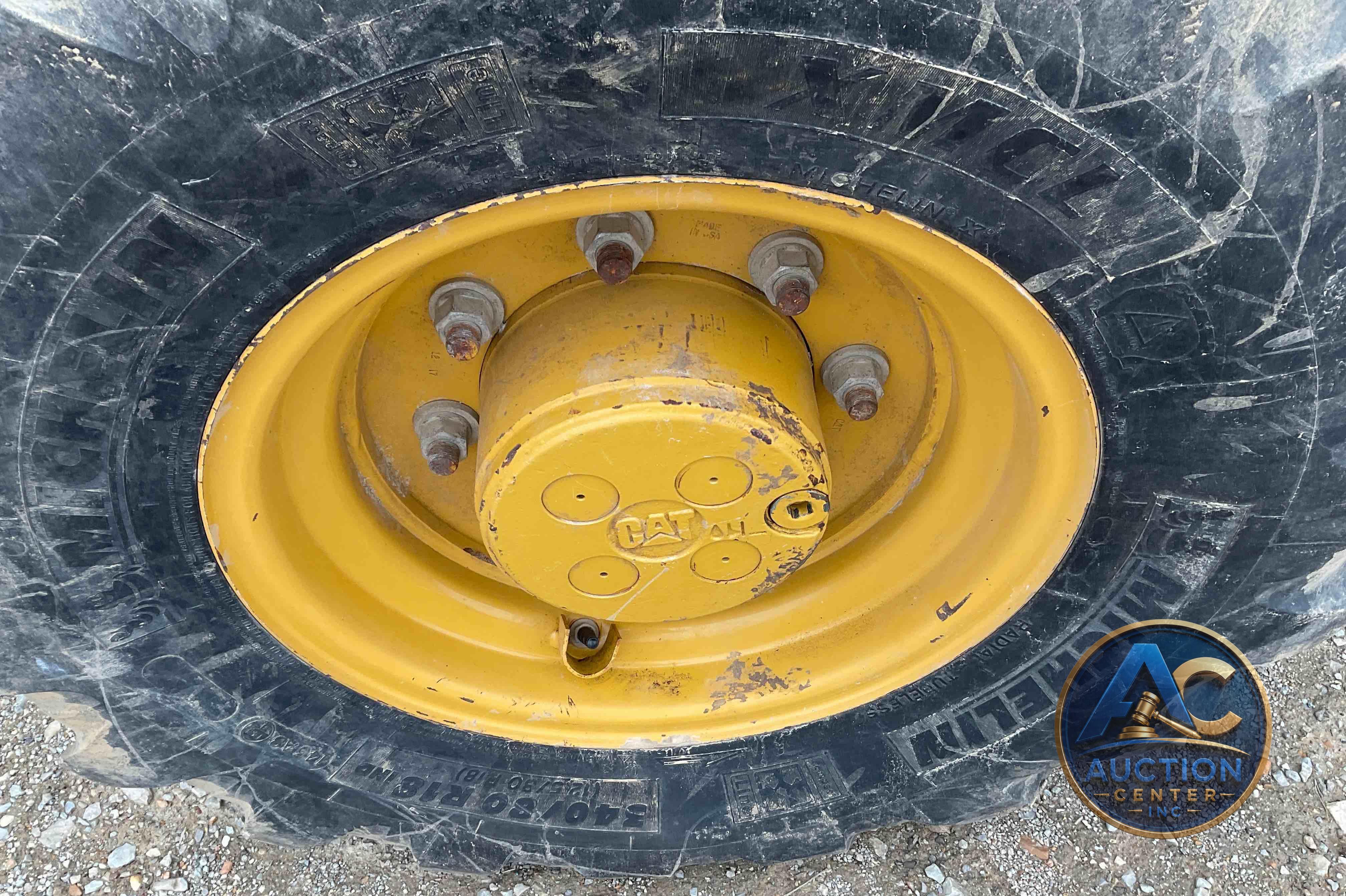 2018 Caterpillar 420F2