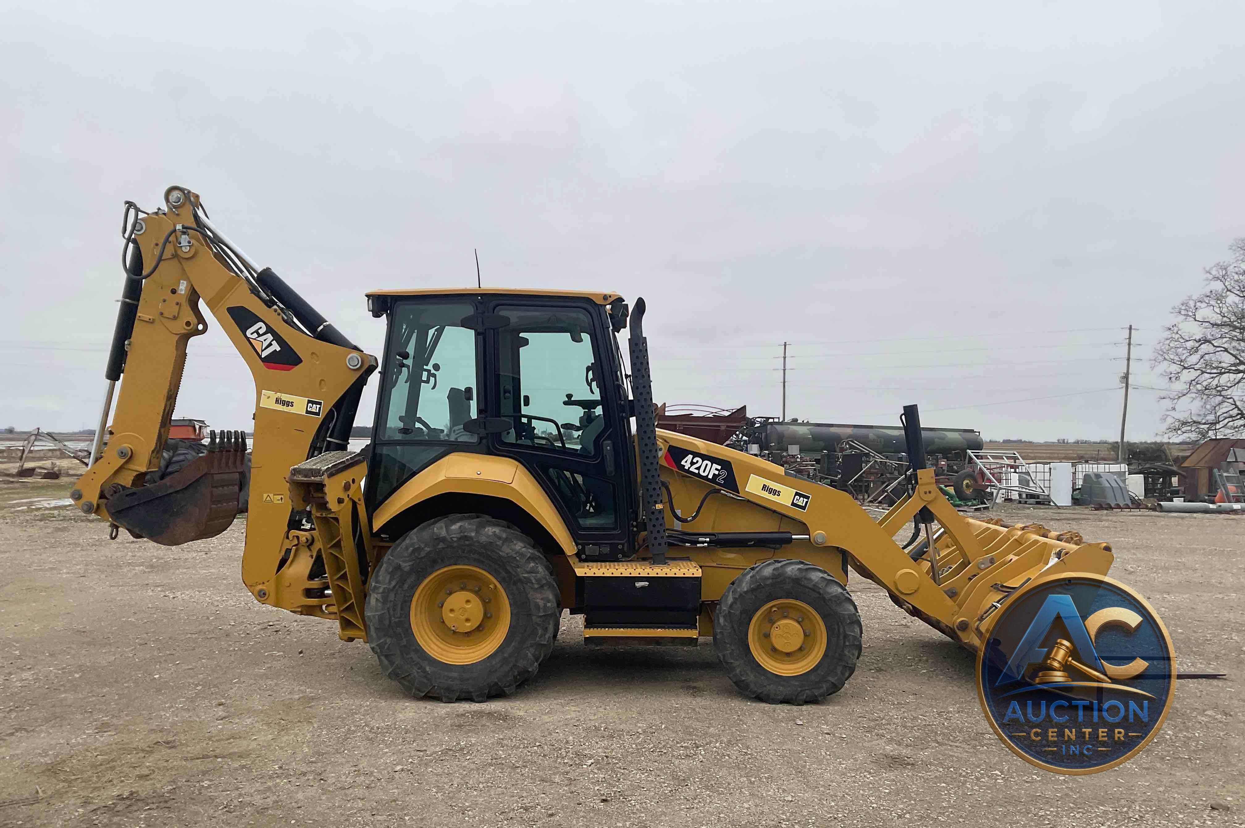 2018 Caterpillar 420F2