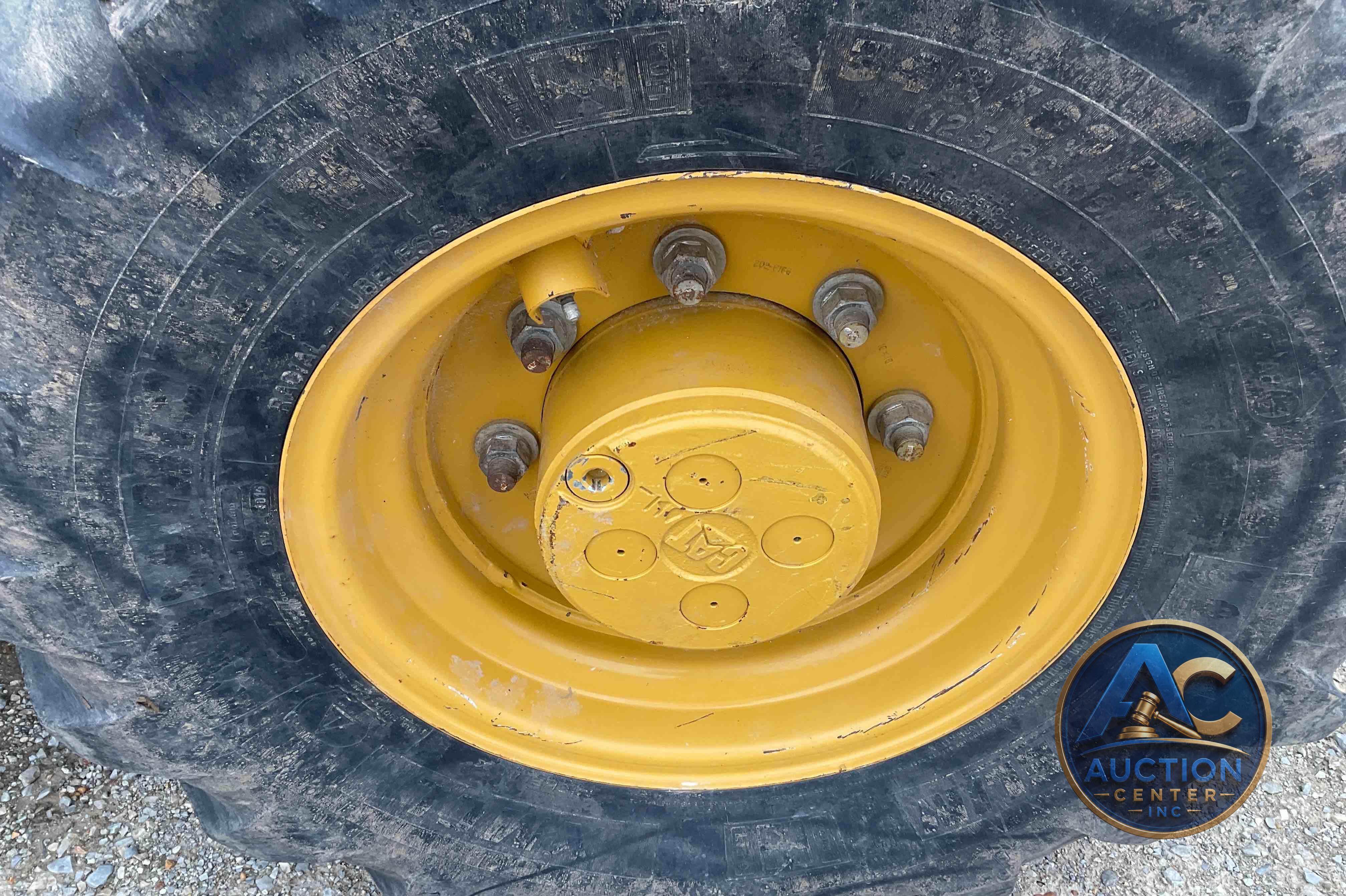 2018 Caterpillar 420F2