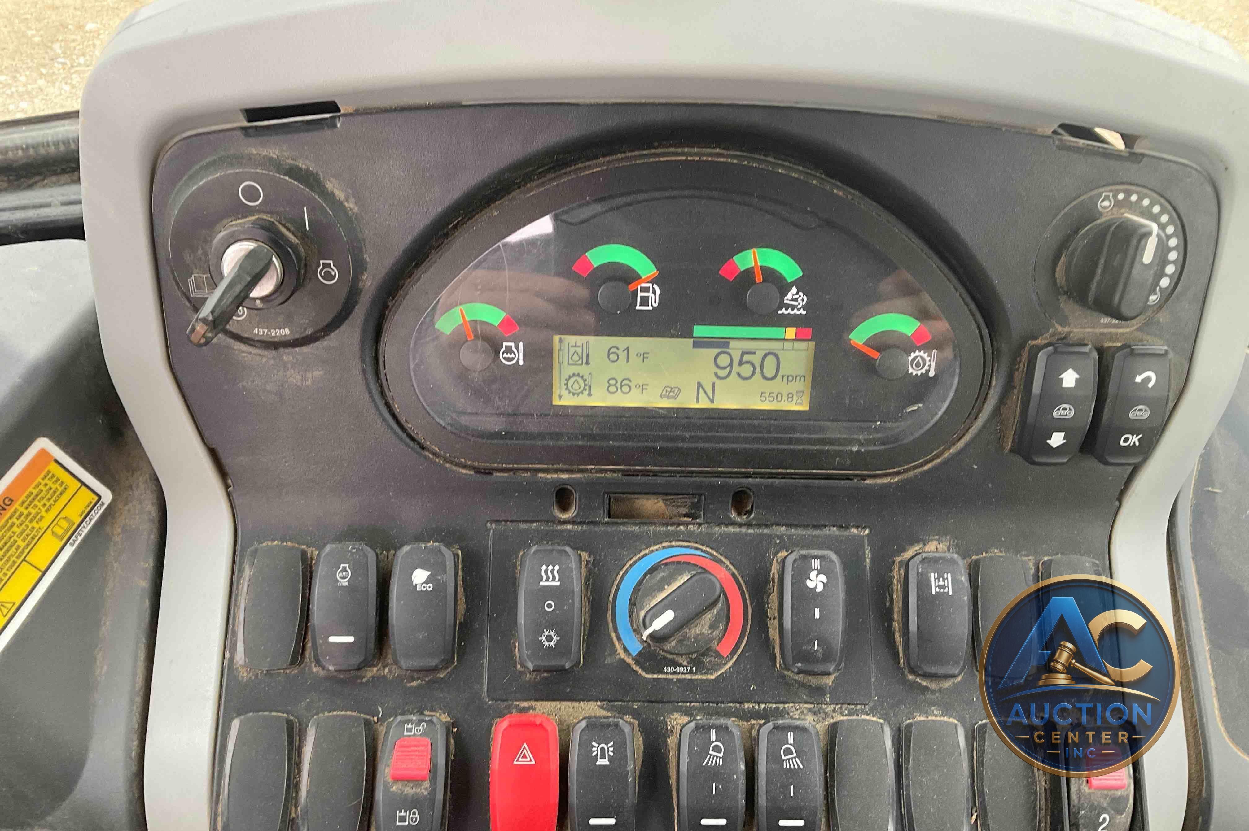 2018 Caterpillar 420F2