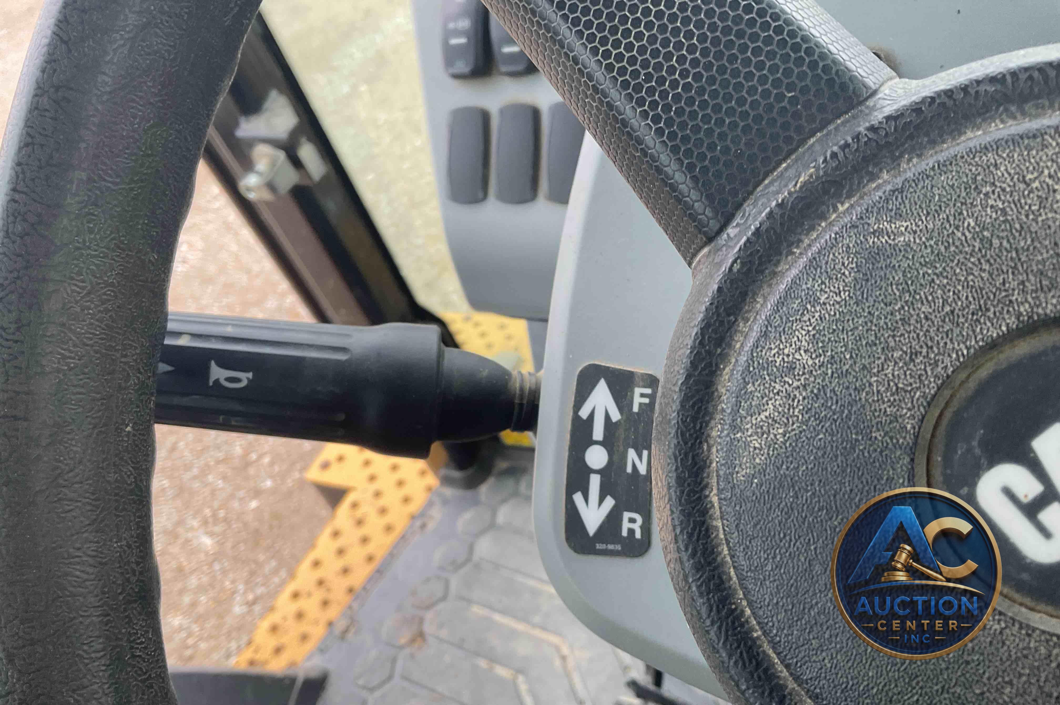 2018 Caterpillar 420F2