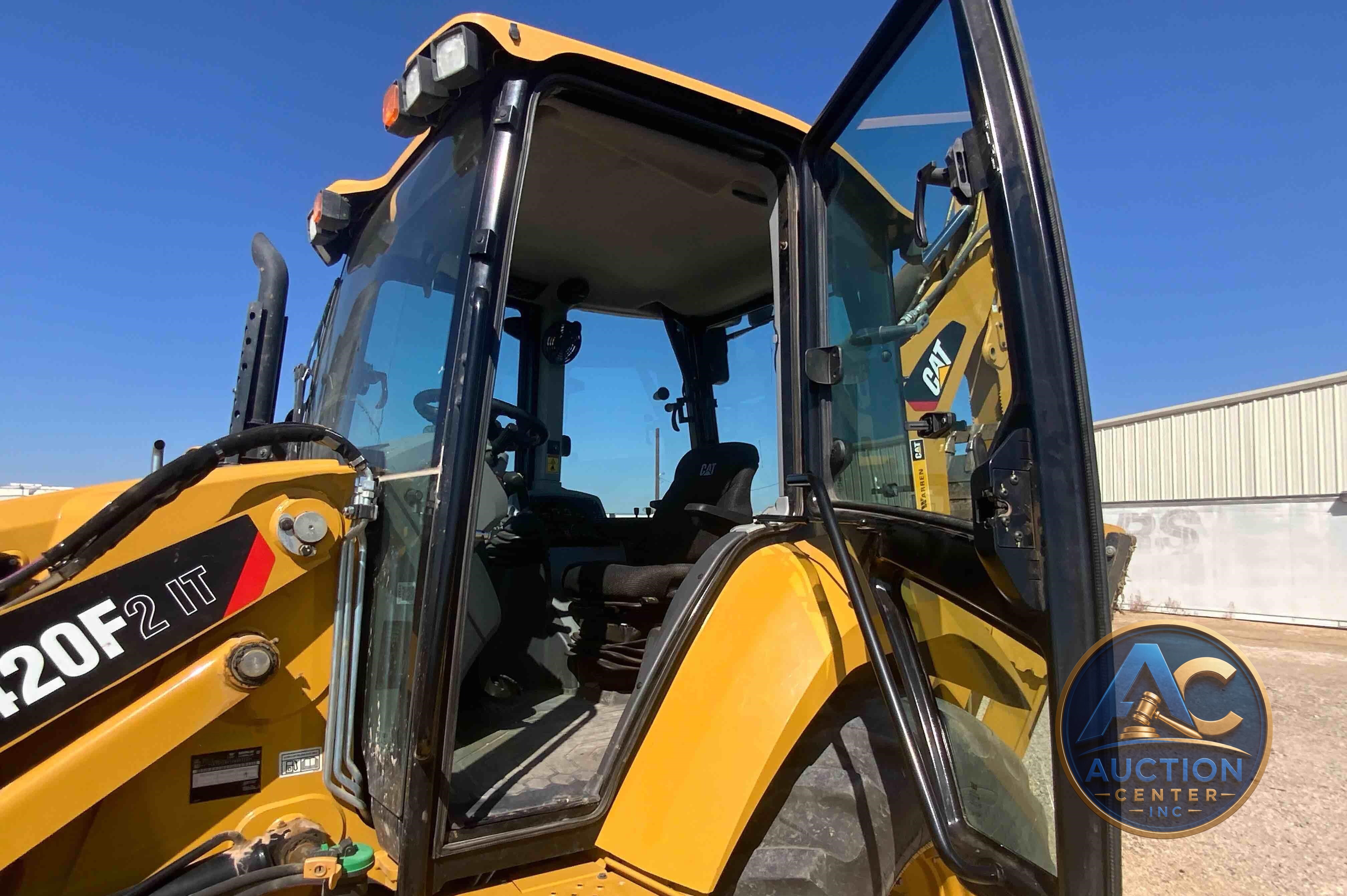 2016 Caterpillar 420F2 IT