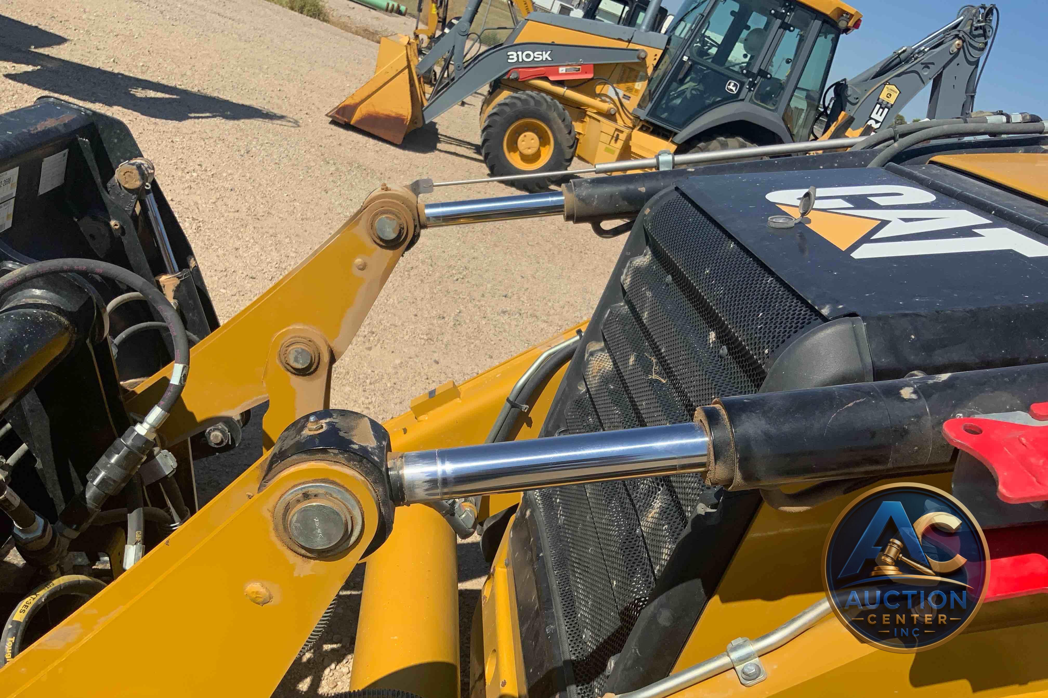 2016 Caterpillar 420F2 IT