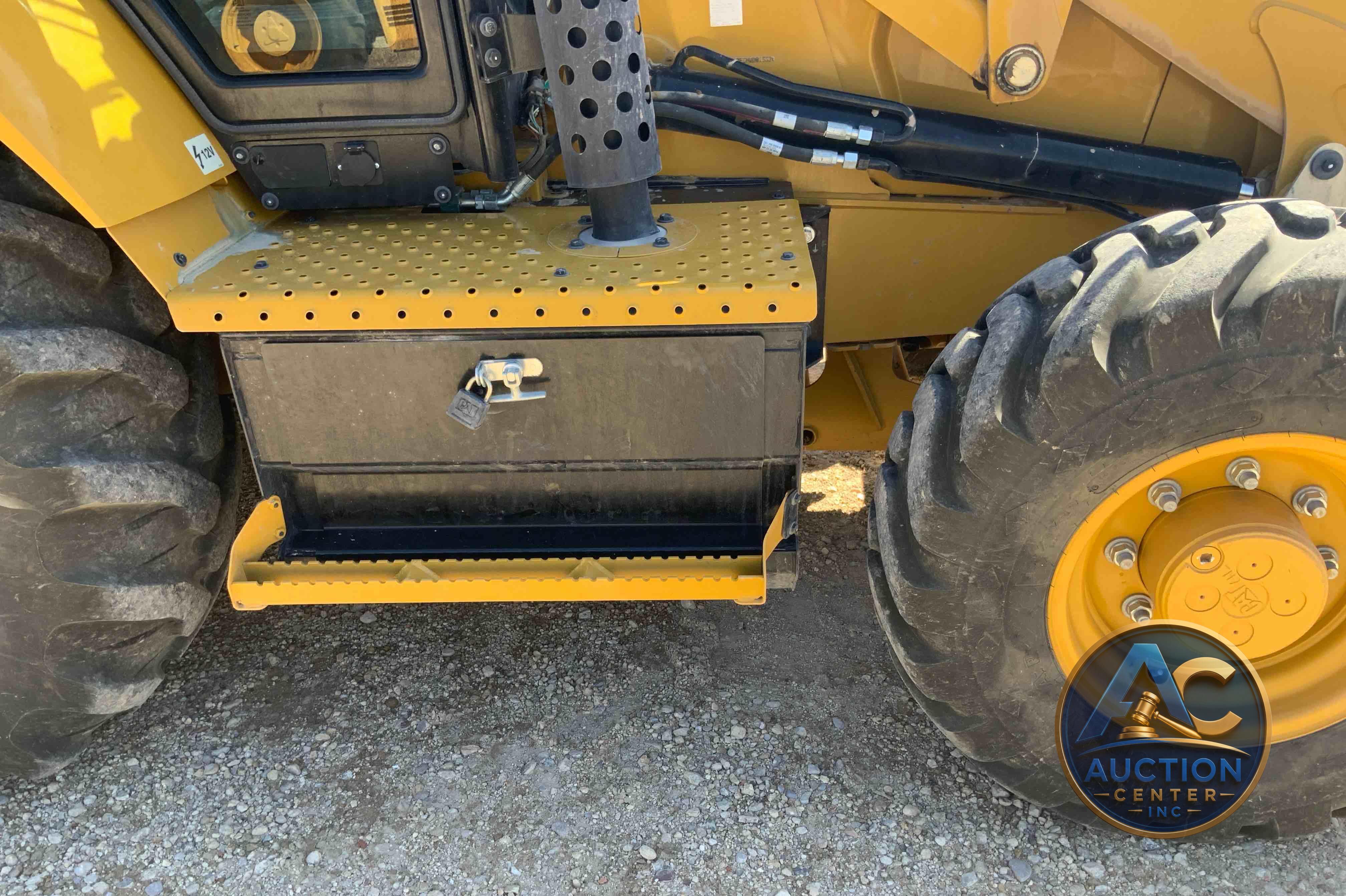 2016 Caterpillar 420F2 IT