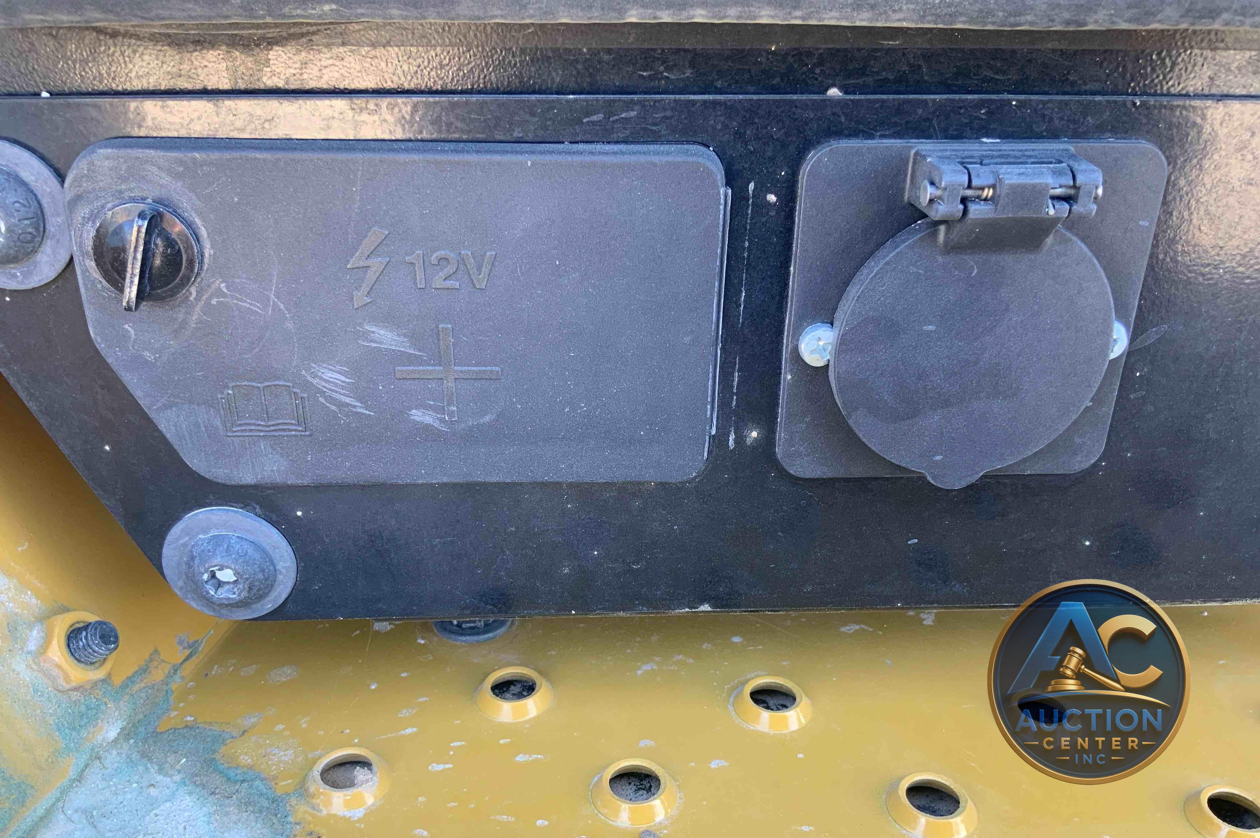 2016 Caterpillar 420F2 IT