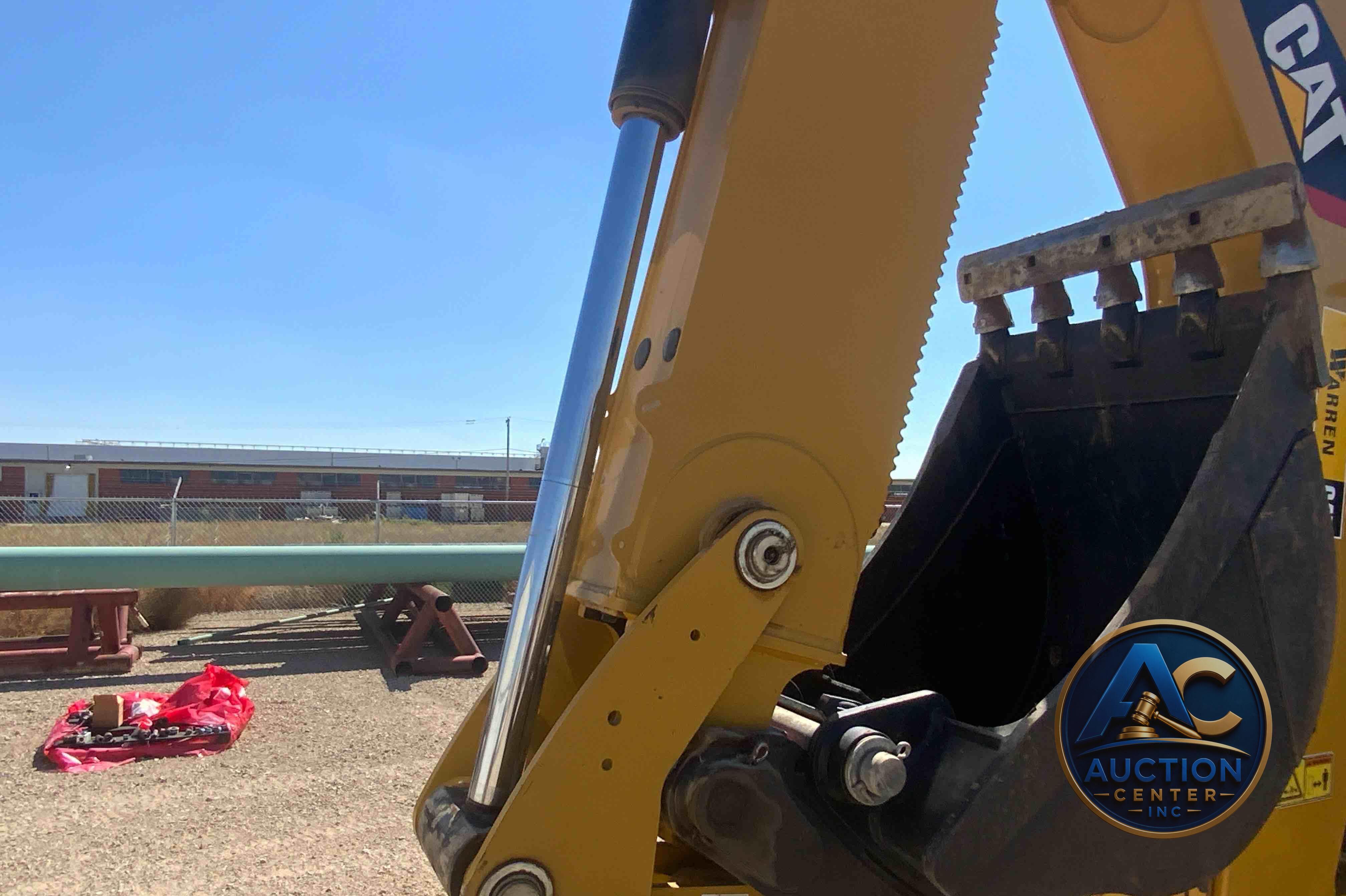 2016 Caterpillar 420F2 IT