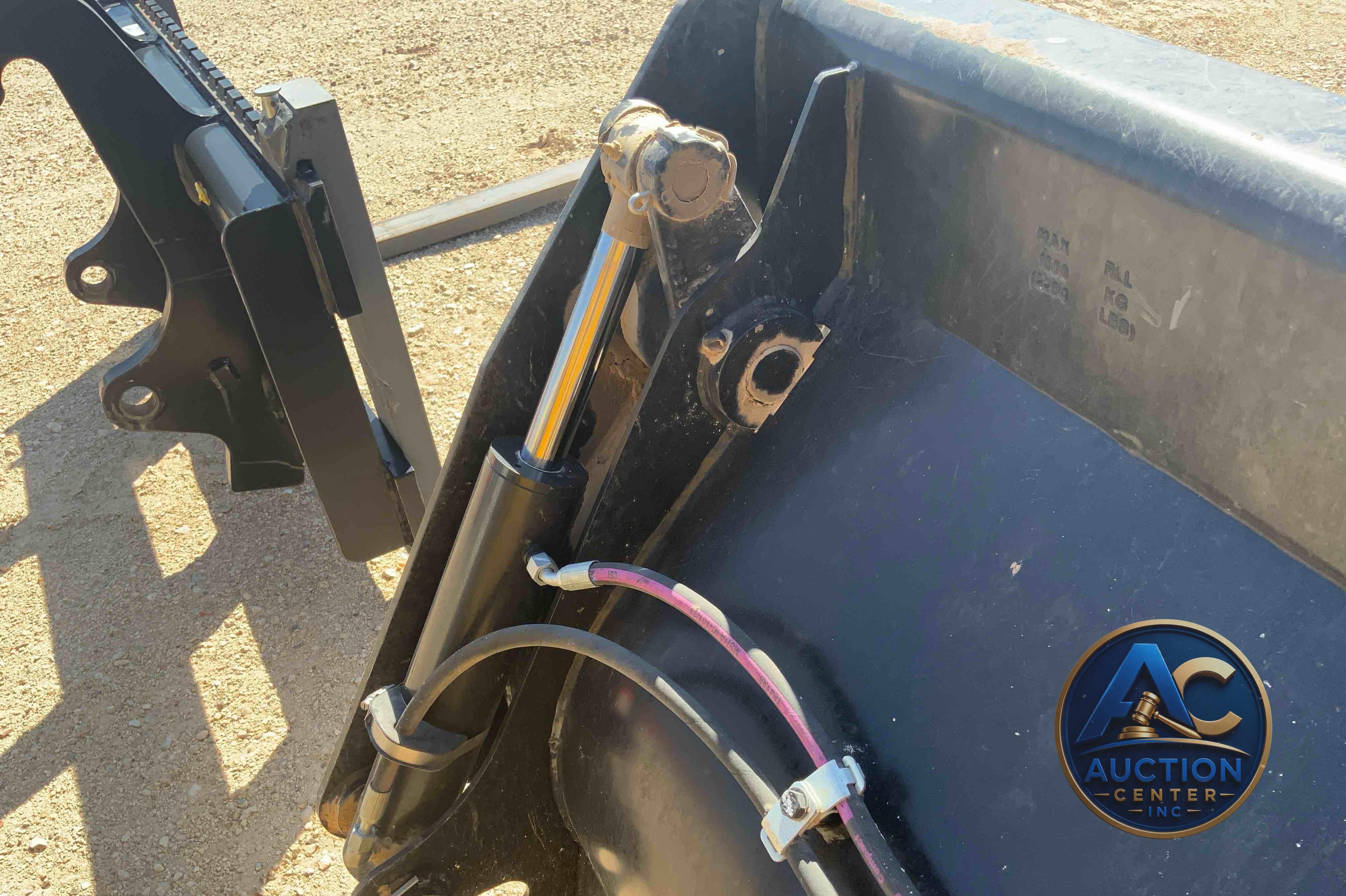 2016 Caterpillar 420F2 IT