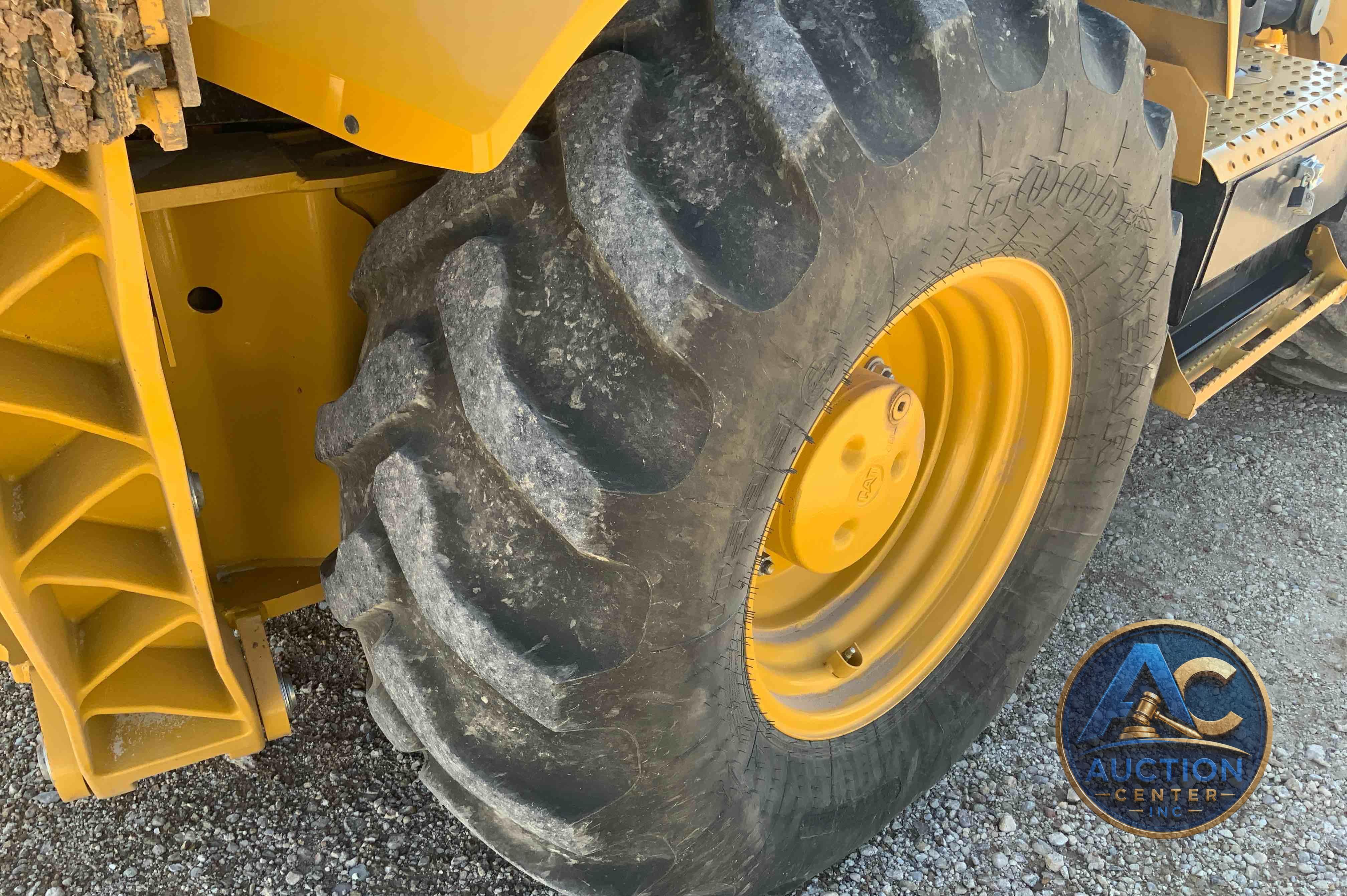 2016 Caterpillar 420F2 IT