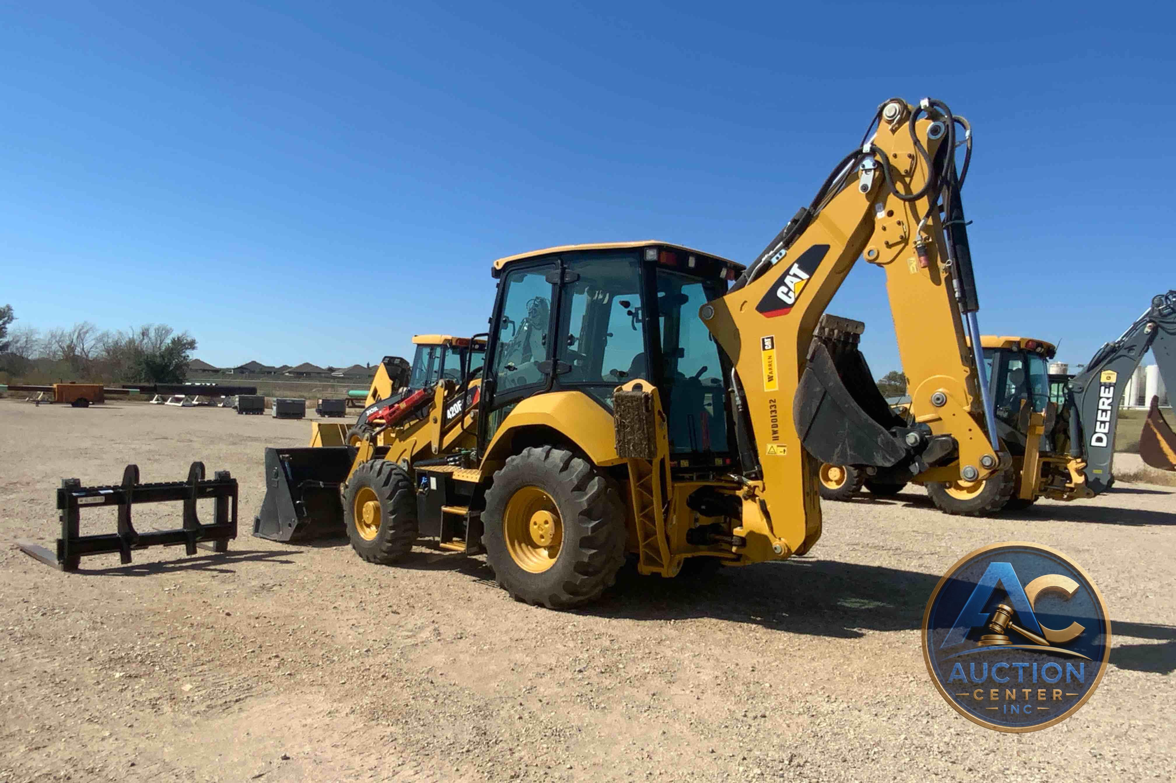 2016 Caterpillar 420F2 IT