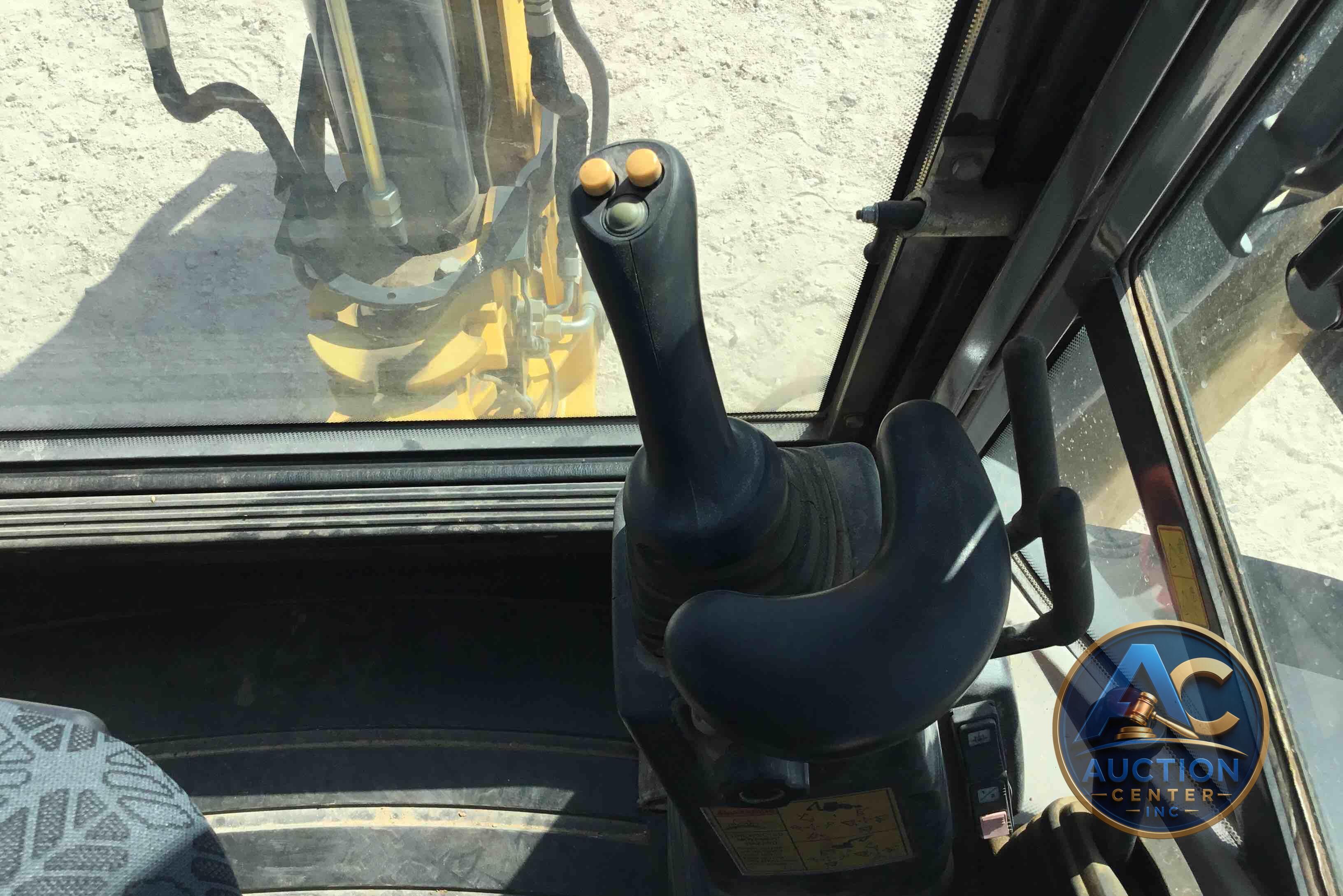 2020 New Holland B95C