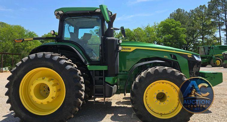 2022 John Deere 8R410 MFWD