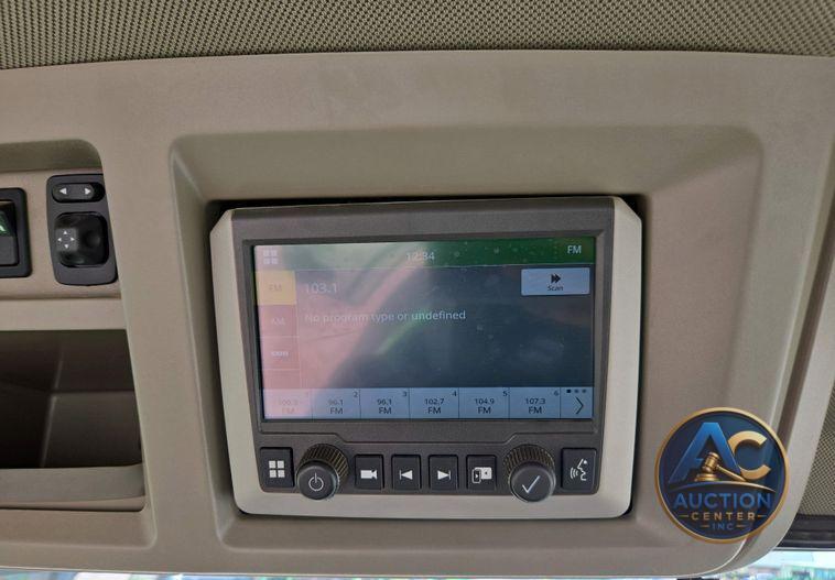 2022 John Deere 8R410 MFWD