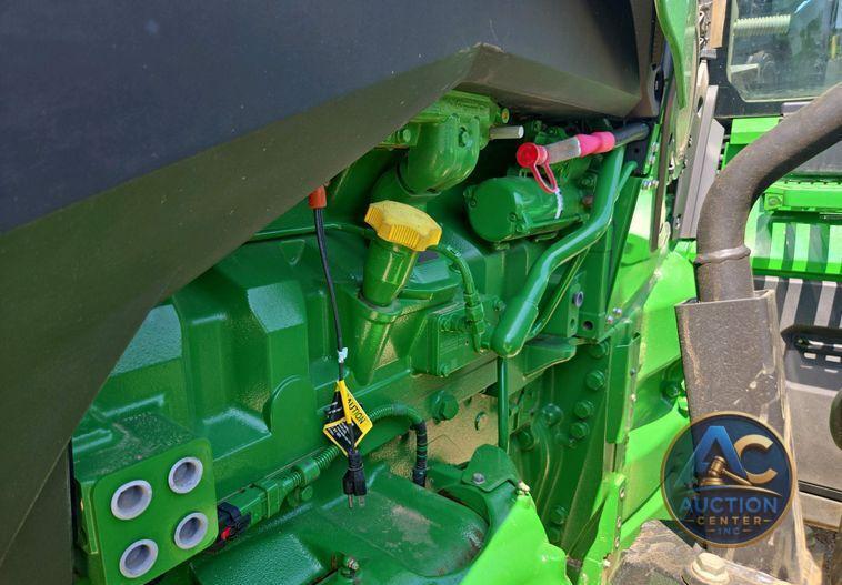 2022 John Deere 8R410 MFWD
