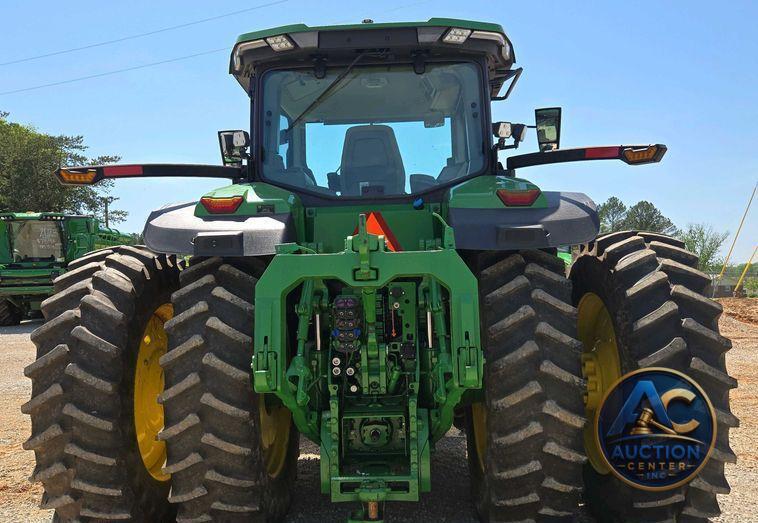 2022 John Deere 8R410 MFWD