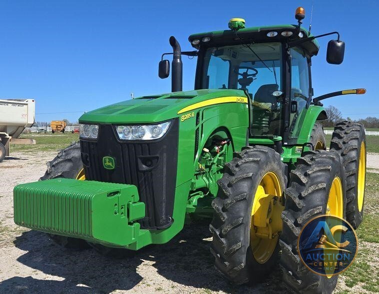 2012 John Deere 8285R MFWD tractor