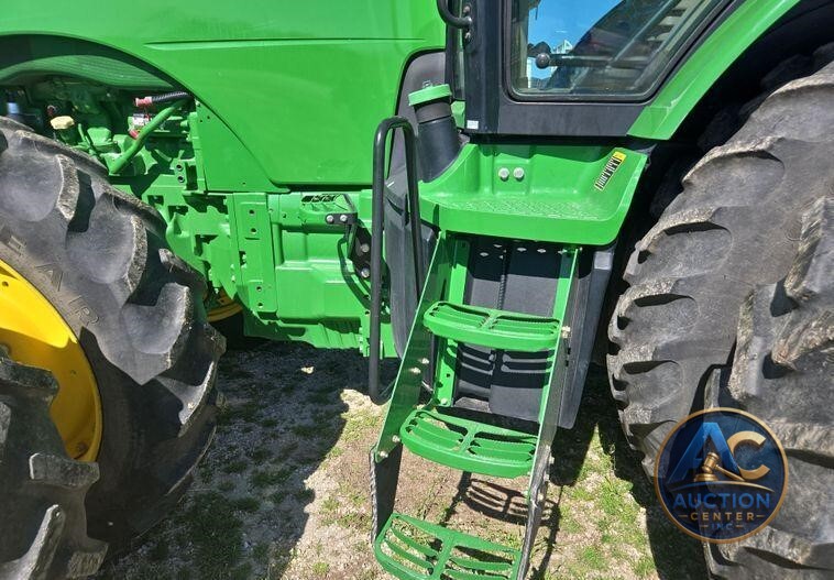 2012 John Deere 8285R MFWD tractor