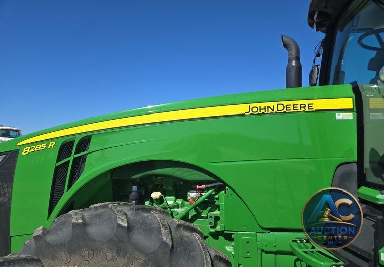 2012 John Deere 8285R MFWD tractor