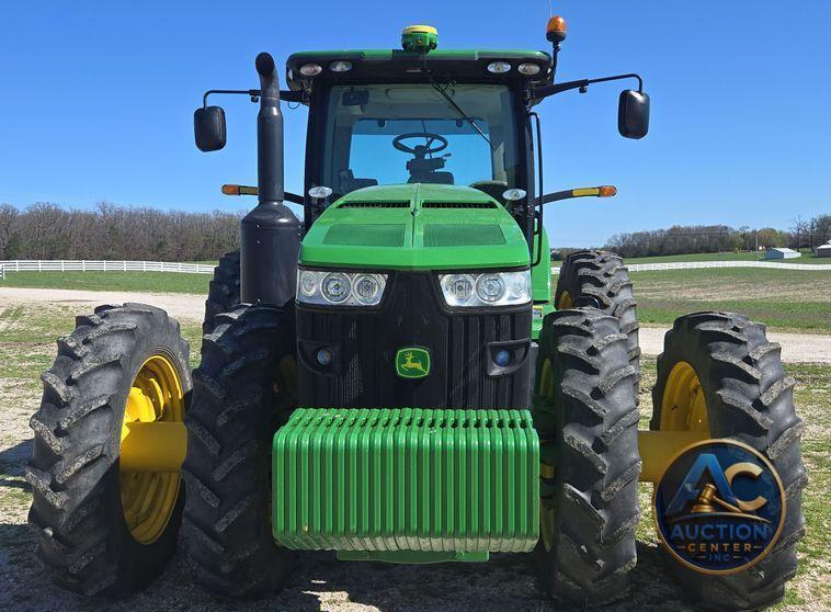 2012 John Deere 8285R MFWD tractor