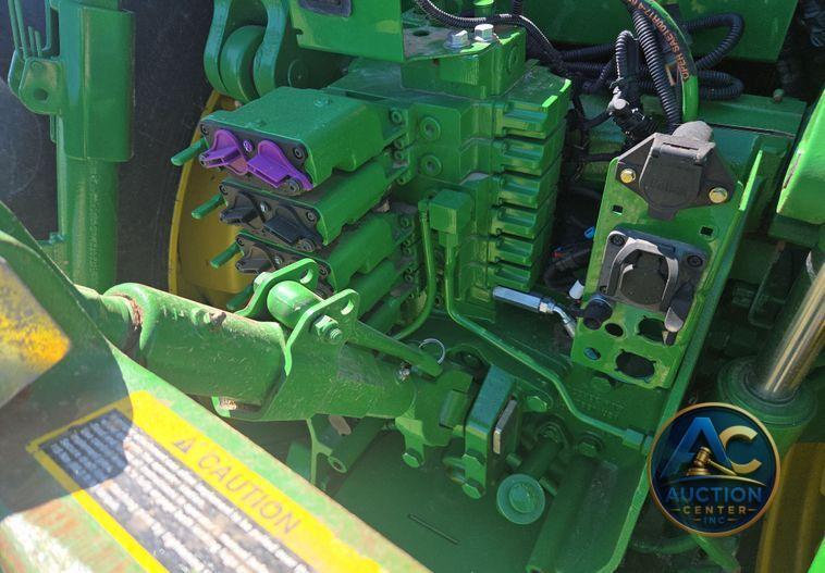 2012 John Deere 8285R MFWD tractor