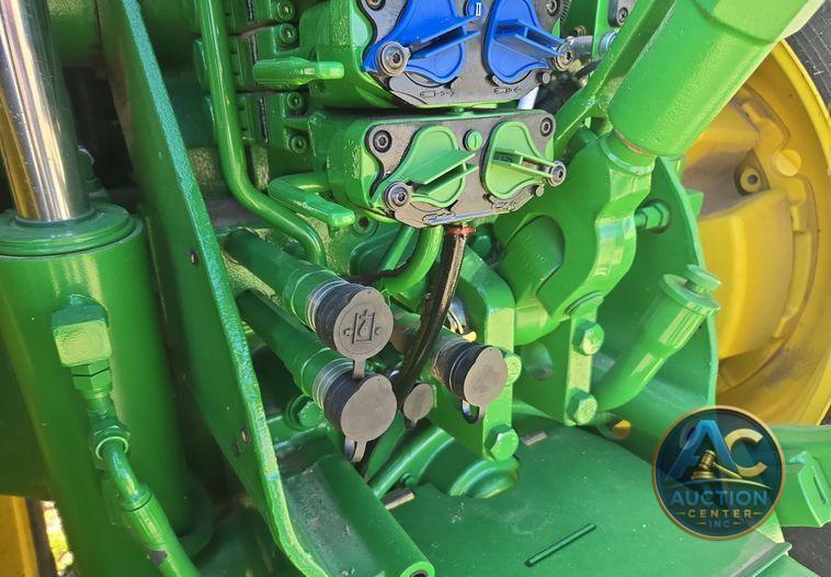 2012 John Deere 8285R MFWD tractor