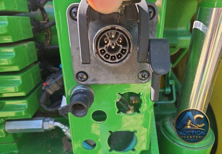 2012 John Deere 8285R MFWD tractor
