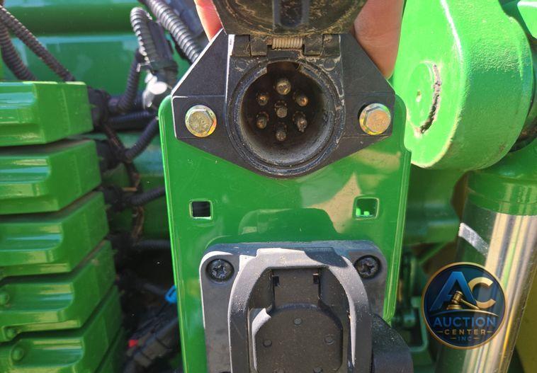 2012 John Deere 8285R MFWD tractor