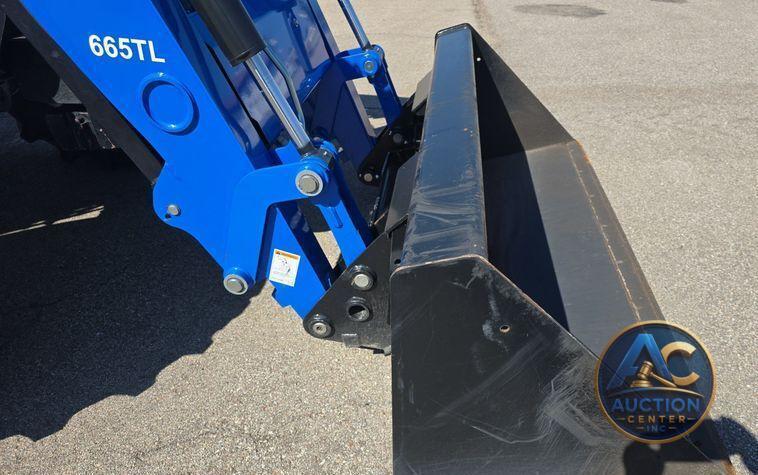 2019 New Holland Powerstar 100 MFWD tractor