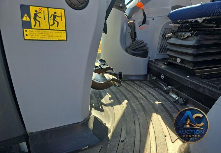 2019 New Holland Powerstar 100 MFWD tractor