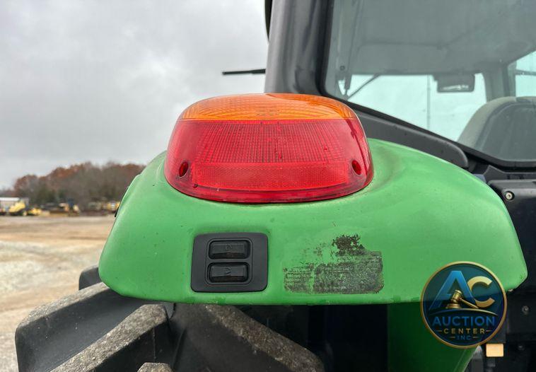 2010 John Deere 7330 MFWD tractor