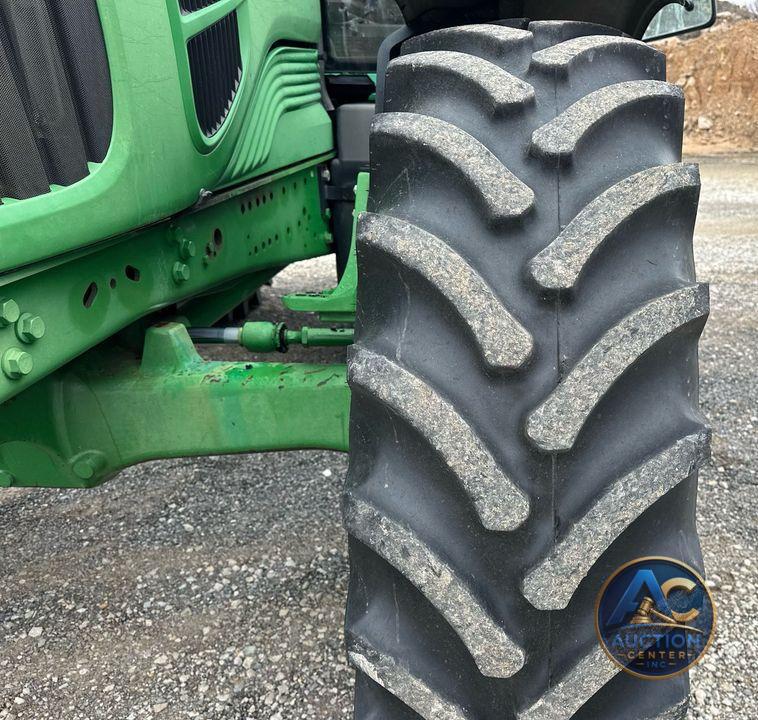 2010 John Deere 7330 MFWD tractor