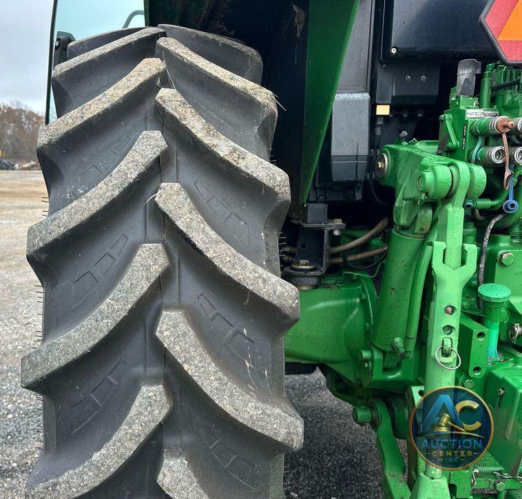 2010 John Deere 7330 MFWD tractor