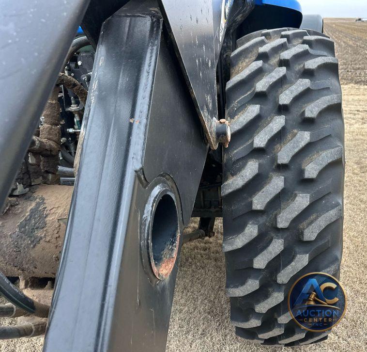 2012 New Holland TV6070 bi-directional tractor
