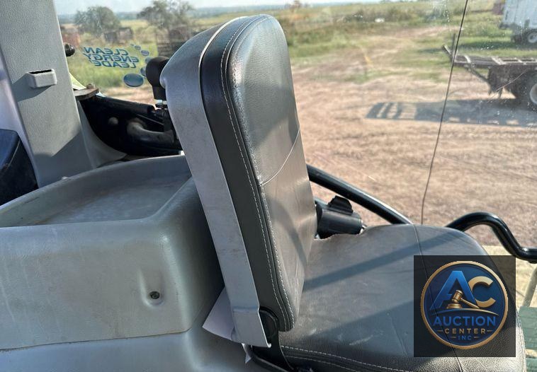 2016 New Holland T7.290 MFWD tractor