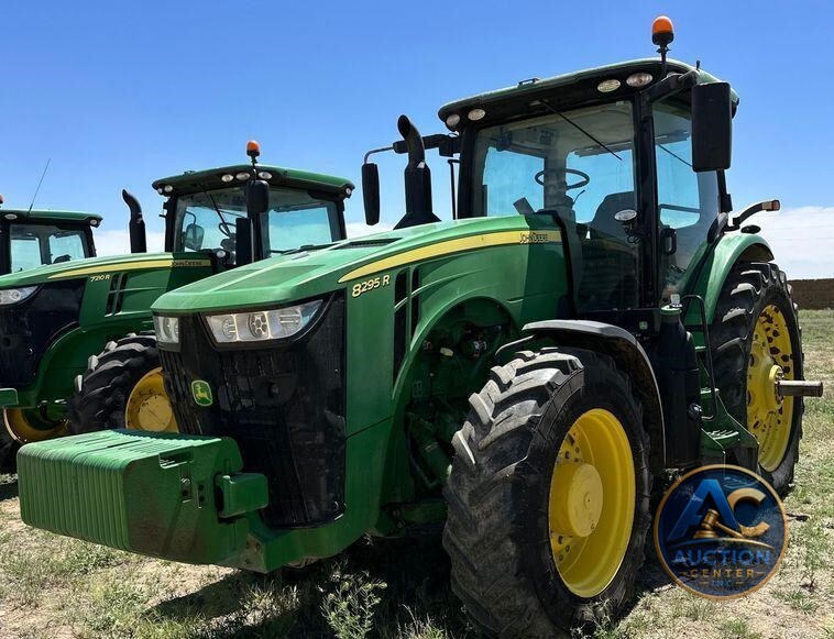 2017 John Deere 8295R MFWD tractor