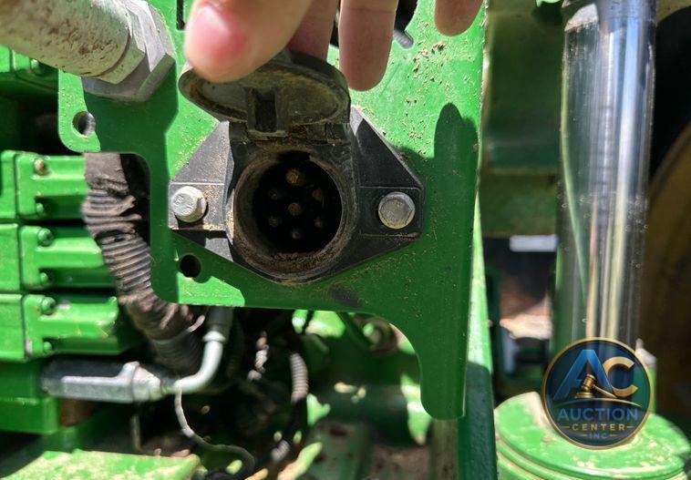 2017 John Deere 8295R MFWD tractor