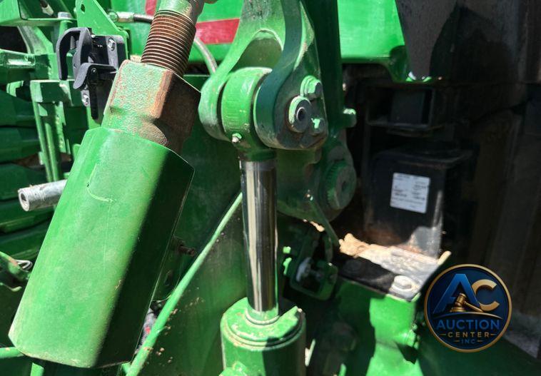 2017 John Deere 8295R MFWD tractor