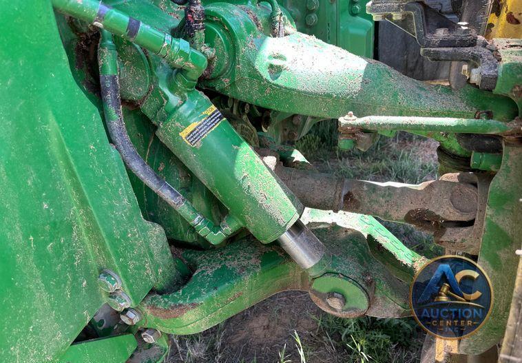 2017 John Deere 8295R MFWD tractor