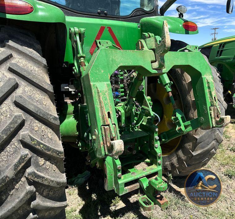 2017 John Deere 8295R MFWD tractor