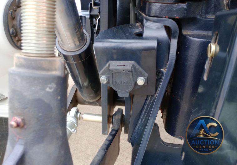 2014 New Holland TV6070 bi-directional tractor