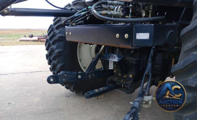 2014 New Holland TV6070 bi-directional tractor