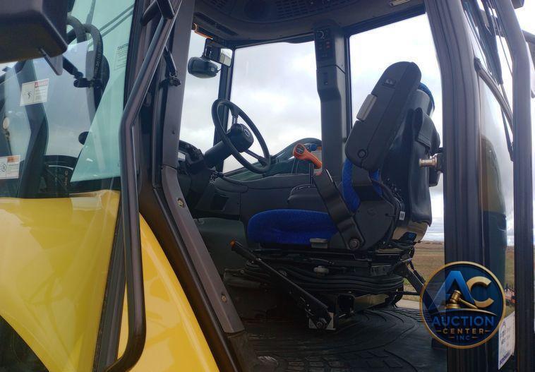 2014 New Holland TV6070 bi-directional tractor