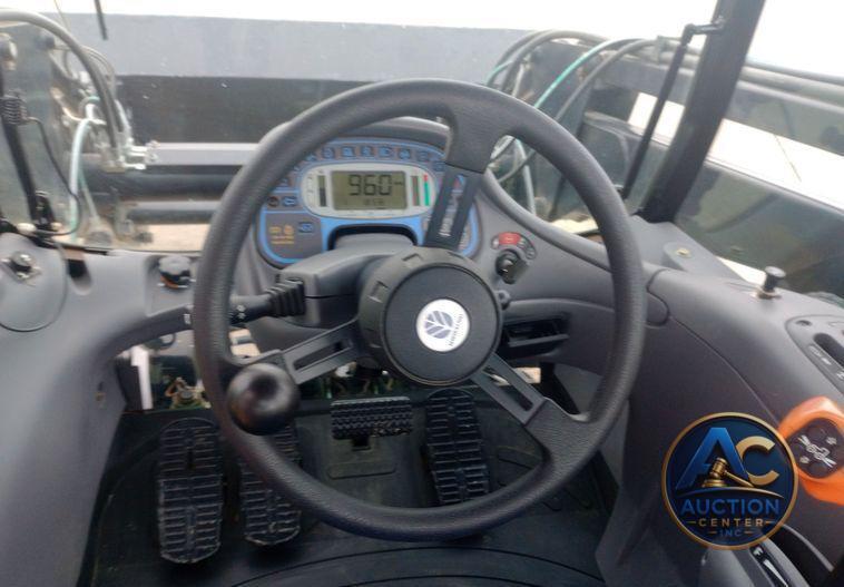 2014 New Holland TV6070 bi-directional tractor