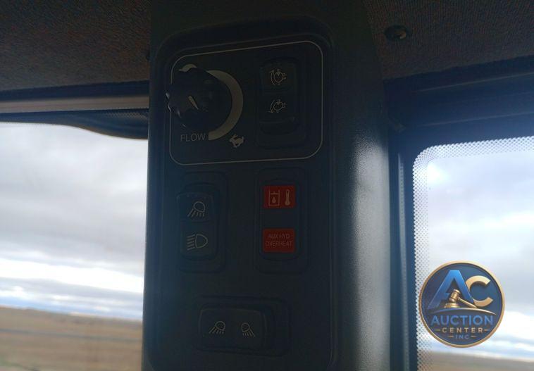 2014 New Holland TV6070 bi-directional tractor