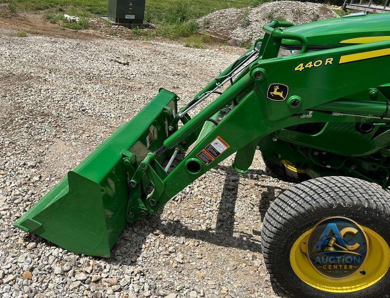 2022 John Deere  4066R MFWD tractor