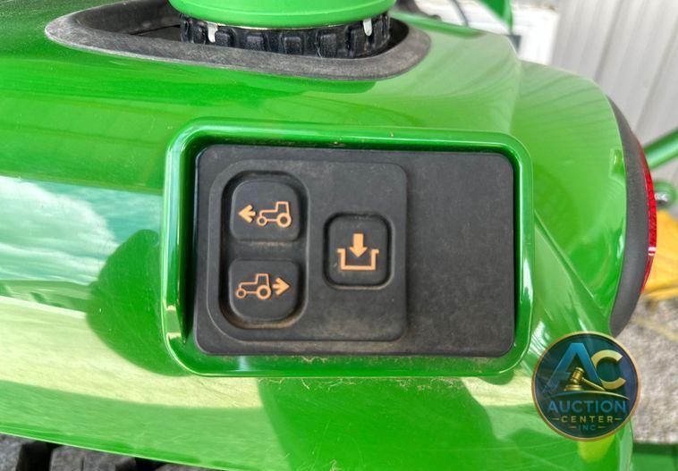 2022 John Deere  4066R MFWD tractor
