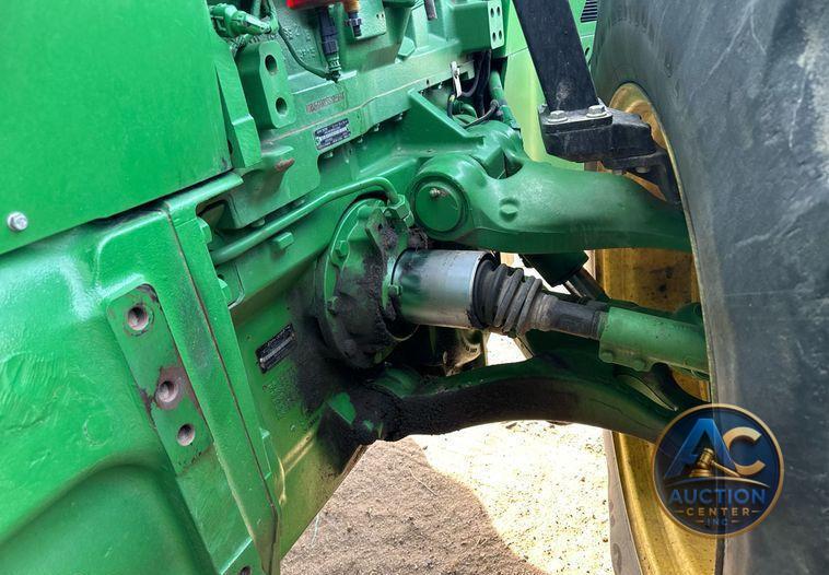 2016 John Deere 8370R MFWD tractor