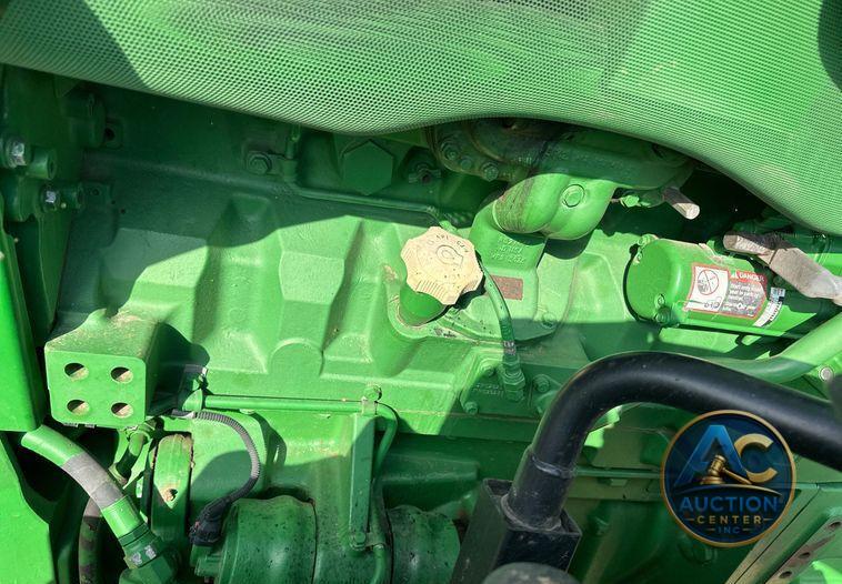 2016 John Deere 8370R MFWD tractor