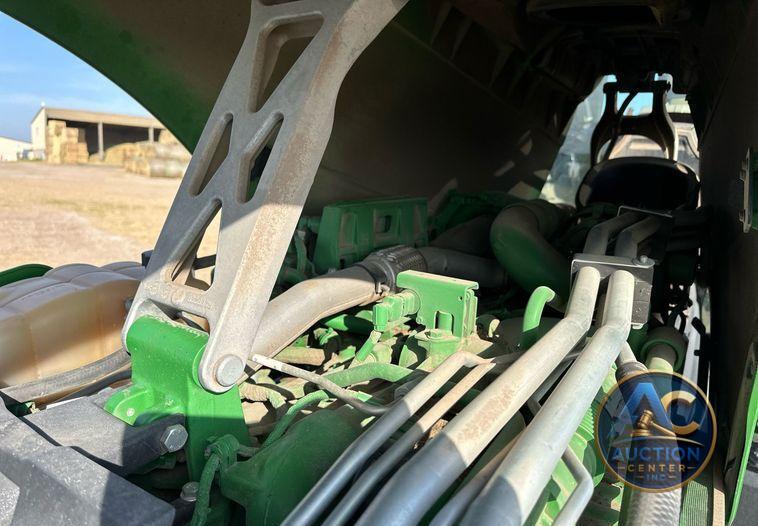 2016 John Deere 8370R MFWD tractor